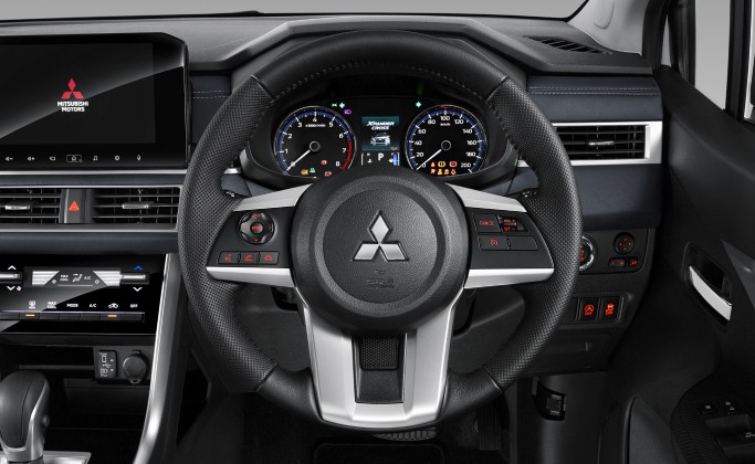 Interior New Xpander Cross