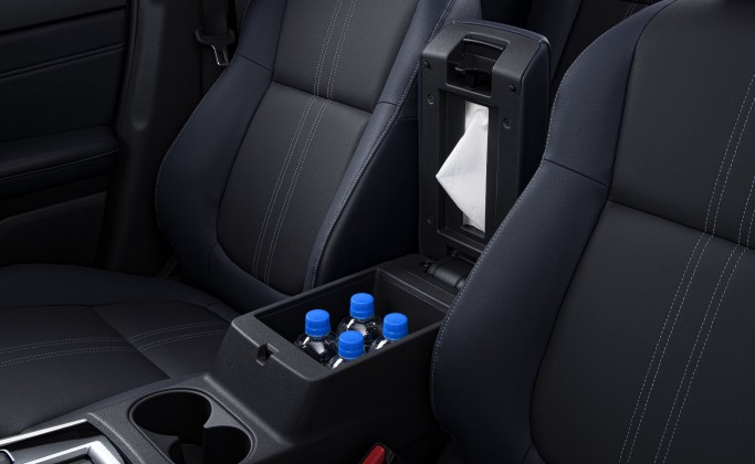 Interior New Xpander Cross