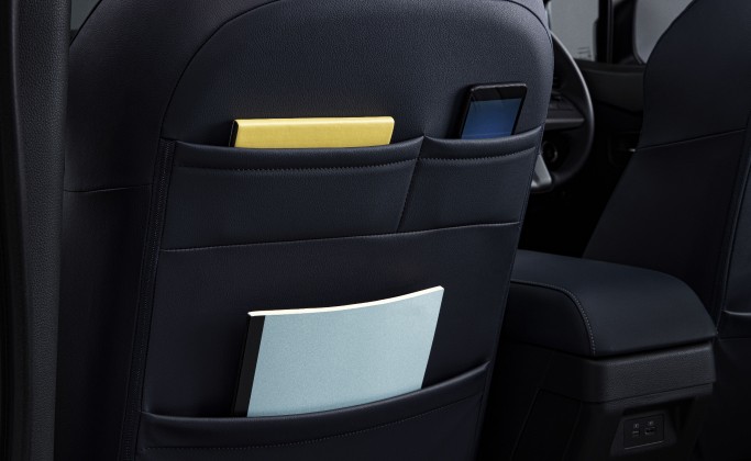 Interior New Xpander Cross