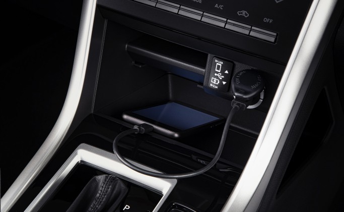 Interior New Xpander Cross