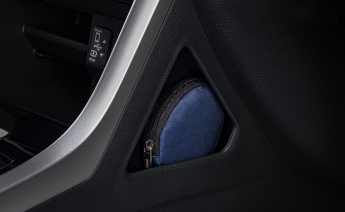 Interior New Xpander Cross