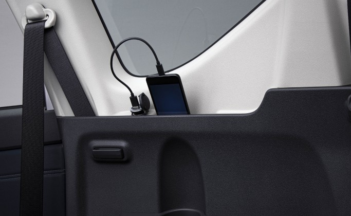 Interior New Xpander Cross